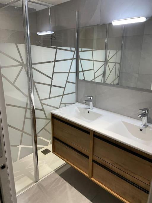 סן-ולייה Appartement Atypique Et Fraichement Renove מראה חיצוני תמונה